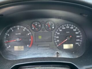 SEAT Toledo Comfortline 1.6 R4 16V 74kW