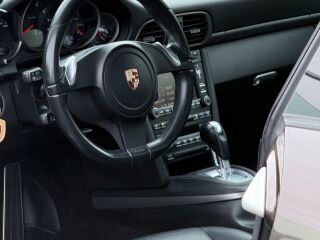 Porsche 911 Carrera 3.6 boxer 254кВ