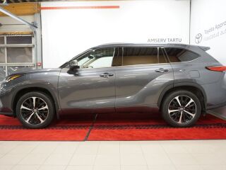 Toyota Highlander Premium 2.5 140kW