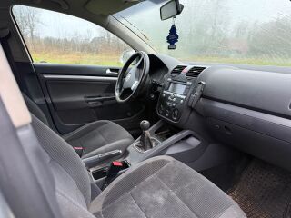 Volkswagen Golf 2.0 103kW