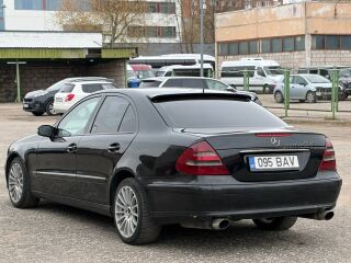 Mercedes-Benz E 220 2.1 110kW