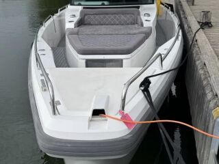 Axopar Axopar 37 XC Cross Cabin with 2 x Mercury