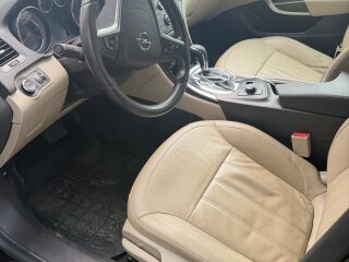 Opel Insignia 2.0 118кВ