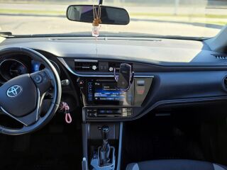 Toyota Auris Touring Sports 1.6 1ZR 97кВ