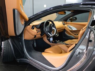 McLaren GT Premium Pack Twin-Turbo 4.0 V8 456kW