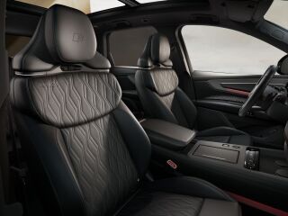 Audi Q7 SUV TDI quattro 3.0 V6 220kW