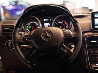Mercedes-Benz G 63 AMG 5.5 V8 420kW