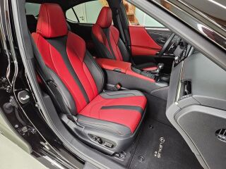 Lexus ES 300h F-Sport S Mark Levinson 2.5 131kW