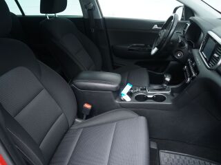 Kia Sportage EX Navi 4WD 100кВ