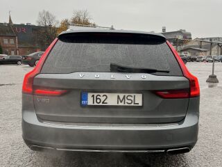 Volvo V90 2.0 235kW