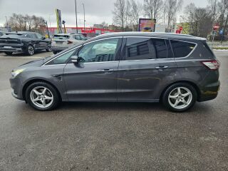 Ford S-MAX Titanium 2.0 110kW