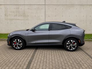 Ford Mustang Mach-E 190кВ