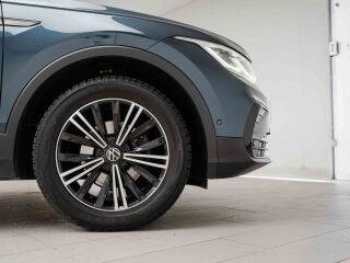 Volkswagen Tiguan Elegance 1.5 110кВ