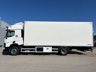 Renault T 380 4x2 EURO6 + CARRIER SUPRA 1150 U EURO 6 388kW
