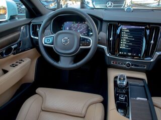 Volvo V90 Cross Country MY23 Ultimate Bright Xenium Wntr 2.0 B5 AWD MHEV Kerghübriid 183kW