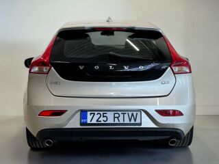 Volvo V40 Facelift Momentum 2.0 110кВ