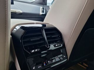 BMW iX xDrive 40 240кВ