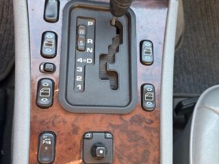 Mercedes-Benz E 320 3.2 165kW