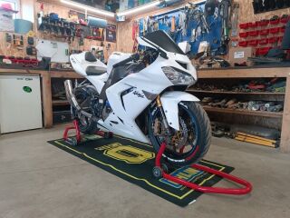 Kawasaki Ninja ZX - 10R 128kW