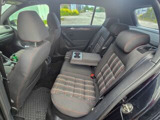 Volkswagen Golf GTI 2.0 147kW