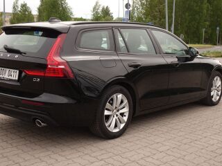 Volvo V60 MOMENTUM 2.0 R4 110kW