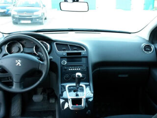 Peugeot 5008 Access 1.6 e-HDi 84kW