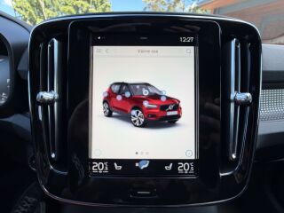 Volvo XC40 R-DESIGN INTELLI SAFE PRO GEARTRONIC RECHARGE 1.5 T5 Twin-Engine PLUG-IN-HYBRID 60 + 132kW