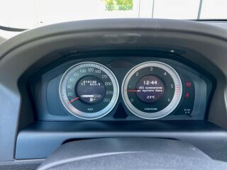 Volvo XC60 Summum AWD my2012 2.4 D3 120kW