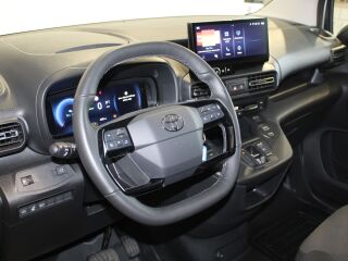 Toyota ProAce City Panel Van Long Professional Comfort 50 62kW