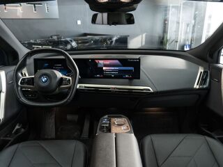 BMW iX xDrive 40 Sportpakett 240кВ