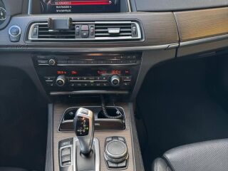 BMW 740 LI M-Pakett 3.0 R 6 235kW