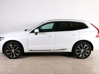 Volvo XC60 AWD PLUS BRIGHT INTELLI SAFE PRO 2.0 T6 Recharge Long Range Plug In Hybrid