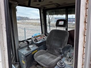 Liebherr 732