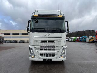 Volvo FH62 TR 551hp 6X2*4 EURO6 + CHASSIS 7500MM 405kW