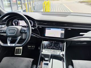 Audi Q8 2 x S-line Black Night 3.0 210kW