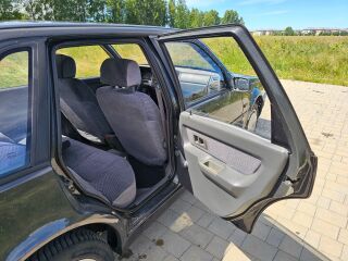 Volvo 440 GL 1.7 64kW