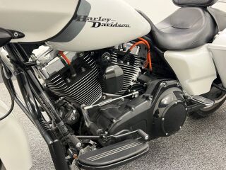 Harley-Davidson Road Glide V2