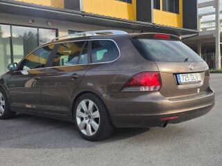 Volkswagen Golf 1.6 77kW