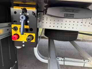 Schmitz SKO 24/L - 13.4 FP COOL V7