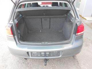 Volkswagen Golf Style 1.6 TDI 77кВ
