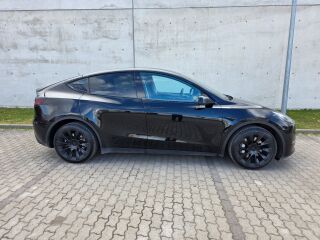 Tesla Model Y Shadowline Long Range AWD 368kW