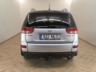 Citroen C-Crosser Family +7 2.4 125kW