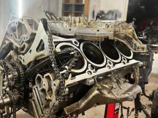 Mercedes-Benz GL 500 4.7 V8 Biturbo 320кВ