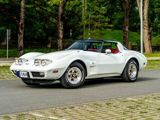 Chevrolet Corvette C3 5.7 V8 168kW