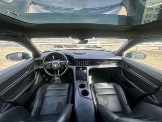 Porsche Taycan 350kW