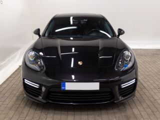 Porsche Panamera GTS 324kW