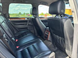 Volkswagen Touareg 2.5 128kW