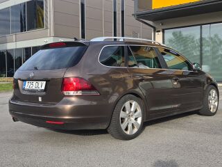 Volkswagen Golf 1.6 77кВ