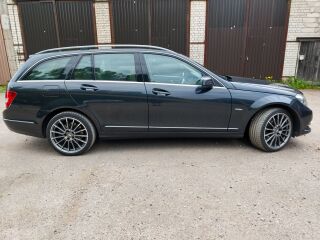 Mercedes-Benz C 300 3.0 170kW