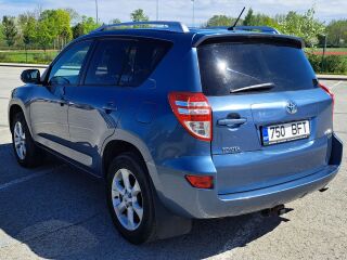 Toyota RAV4 4WD Luxury 2.0 Valvematic 116kW